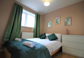 St James House - Contractor and Business Stays - Long Stay Discounts - Free Parking